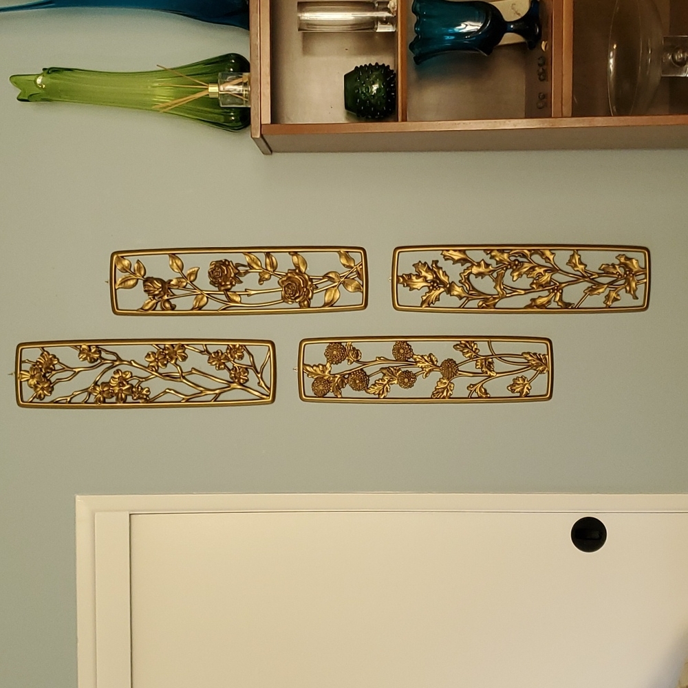 Vintage DART INDUSTRIES GOLD WALL HANGING PLAQUES DECORATIONS (LOT OF 4)
